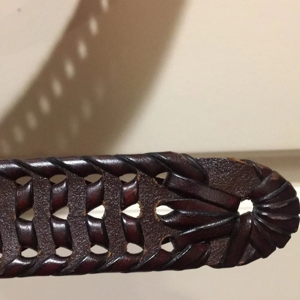 Like New! Fossil Mens Maddox Brown Leather Braided Belt size 42